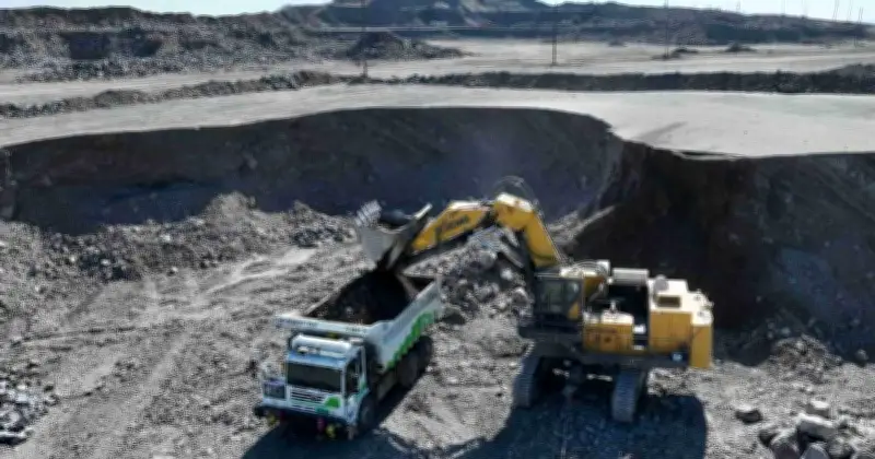 বেসামরিক ব্যবহারে বিরল খনিজ রফতানি সহজ করল চীন, আন্তর্জাতিক বাণিজ্যে ইতিবাচক সংকেত