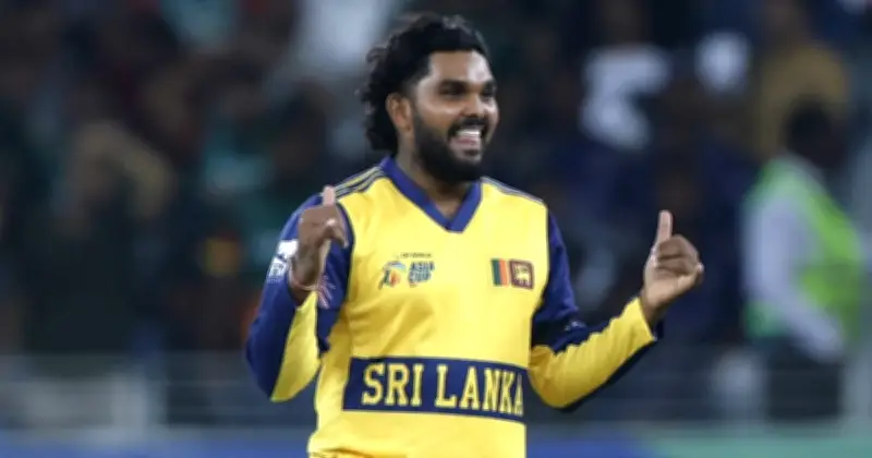 আইপিএল থেকে ছিটকে গেলেন ওয়ানিন্দু হাসারাঙ্গা, ফিটনেস পরীক্ষায় অংশ নেননি