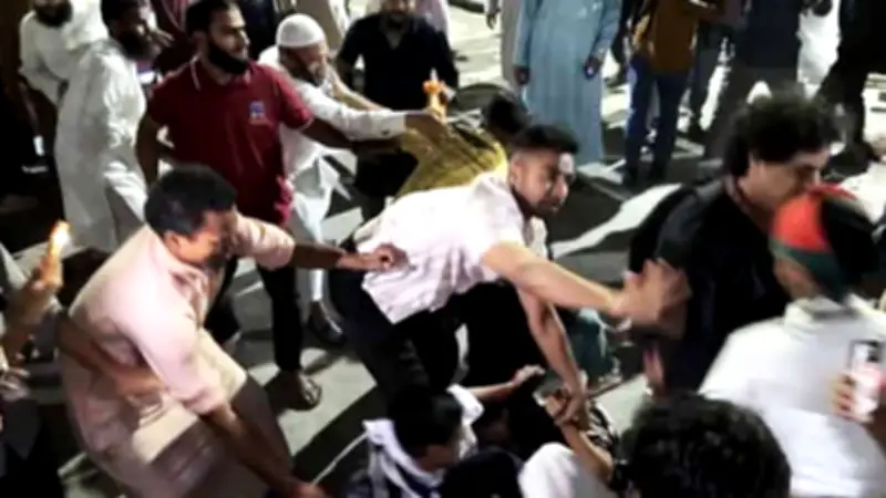 শাহবাগে ট্রান্সজেন্ডারদের ওপর হামলা, সুন্দরবনে অস্ত্র ও গোলাবারুদ উদ্ধার, লেবাননে যুদ্ধবিরতির প্রতিশ্রুতি