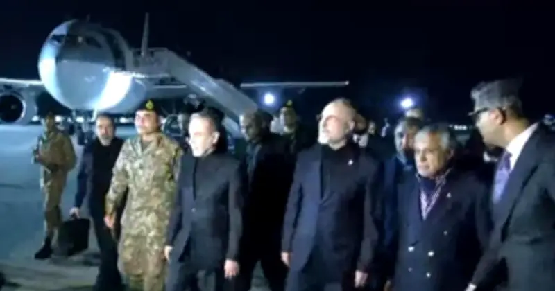 ইরান-যুক্তরাষ্ট্র যুদ্ধবিরতি আলোচনা: ইসলামাবাদে পৌঁছেছে উচ্চপর্যায়ের প্রতিনিধিদল