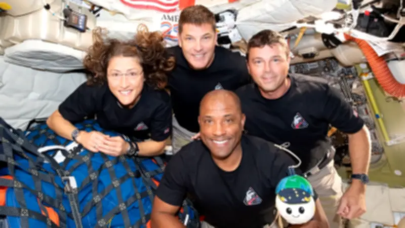 বাংলাদেশে ফ্যাশন শিল্পের নতুন সম্ভাবনা: স্থানীয় ডিজাইনারদের উত্থান