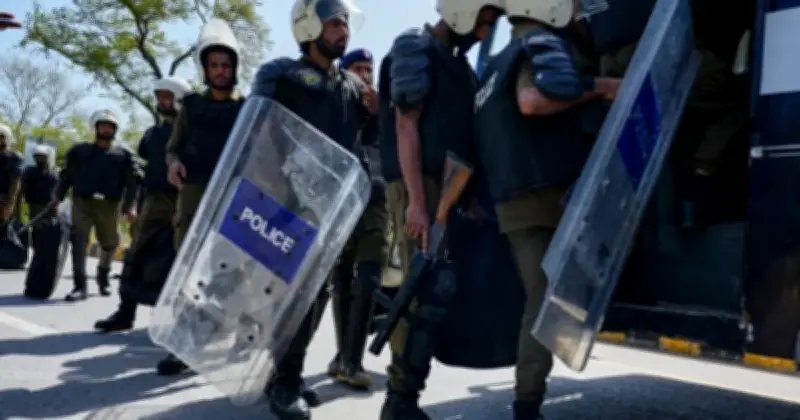 ইরানের সঙ্গে আলোচনায় যুক্তরাষ্ট্রের দুটি প্রধান লক্ষ্য: পারমাণবিক অস্ত্র নিয়ন্ত্রণ ও হরমুজ প্রণালি উন্মুক্তকরণ