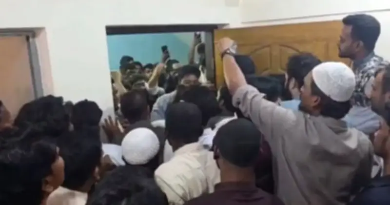 ধামরাইয়ে এনসিপির নতুন কার্যালয় উদ্বোধন নিয়ে সংঘর্ষ, আহত অন্তত ১০