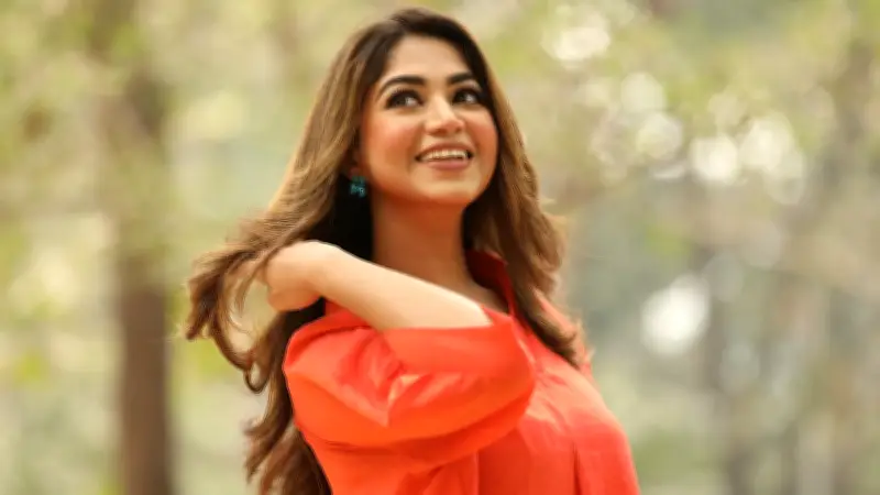 সুস্থ ও উজ্জ্বল ত্বকের জন্য সঠিক পুষ্টি গ্রহণের গুরুত্ব