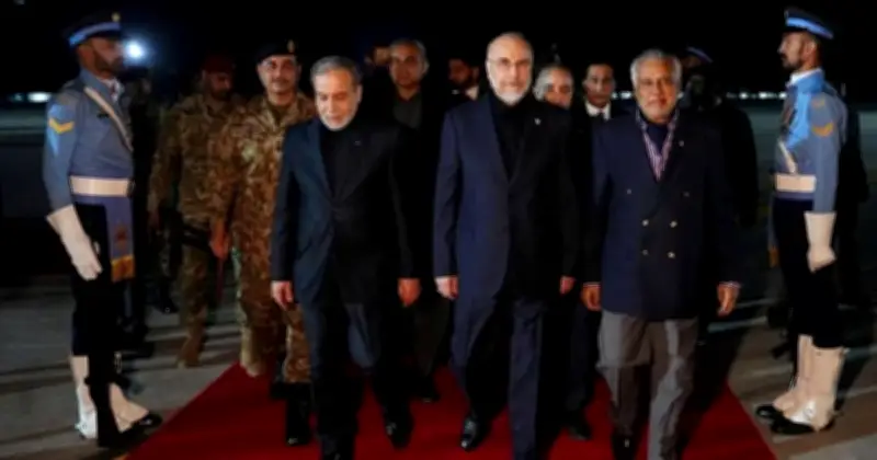 ইরান-মার্কিন শান্তি আলোচনা শুরু, পাকিস্তানে পৌঁছেছে উভয় দেশের প্রতিনিধি দল