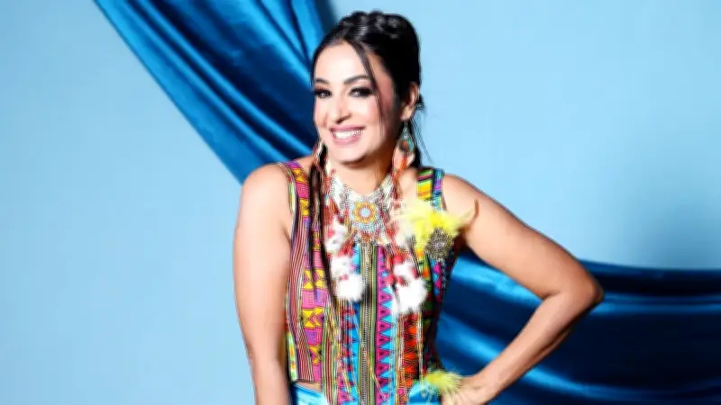 অটোরিকশায় সেটে যাওয়া কাশমিরা শাহ: 'ইয়েস বস' ছবি বদলে দিয়েছিল ক্যারিয়ার