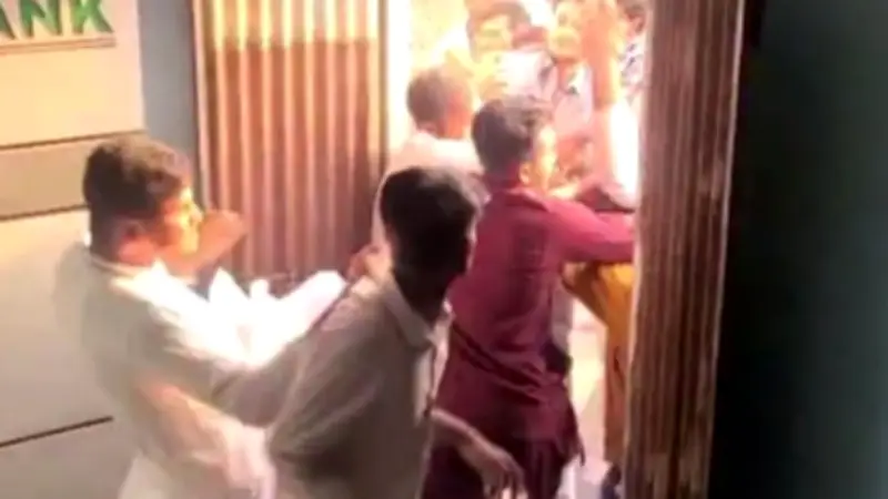 বিএনপির সংরক্ষিত নারী আসনে ৭ শতাধিক আবেদন, মারামারি ও বিদ্যুৎ বিভ্রাটের খবর