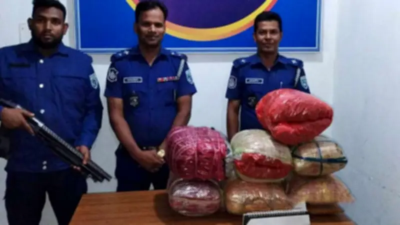 সিলেটে কৃষকের হাট উদ্বোধন, অটোরিকশা উল্টে গাঁজা উদ্ধার, দীঘিনালায় অগ্নিকাণ্ডে ক্ষতি