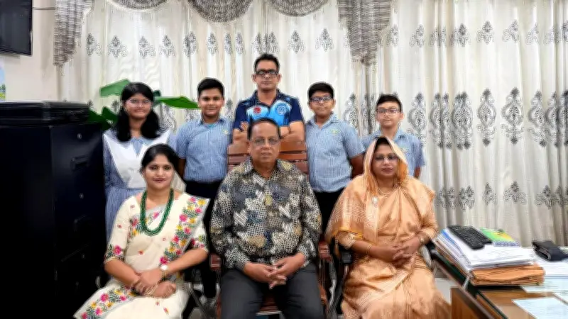 কাজাখস্তানে বিশ্ব স্কুল দাবা প্রতিযোগিতায় অংশ নিতে সাউথ পয়েন্ট স্কুল দল ঢাকা ত্যাগ