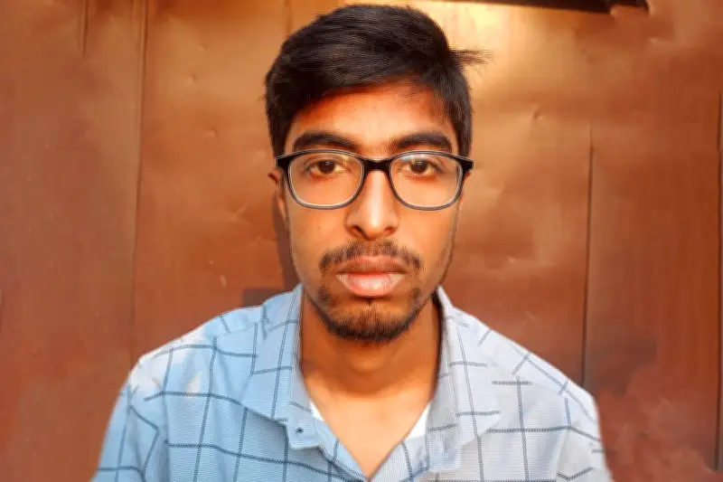 অর্থাভাবে বিশ্ববিদ্যালয়ে ভর্তি অনিশ্চিত শুভ কুমার শীল, চুয়াডাঙ্গা সরকারি কলেজের মেধাবী শিক্ষার্থী