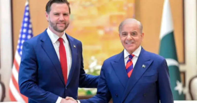 পাকিস্তানে শেহবাজ শরিফের সঙ্গে মার্কিন ভাইস প্রেসিডেন্ট জেডি ভ্যান্সের বৈঠক, মধ্যপ্রাচ্য শান্তি আলোচনা শুরু
