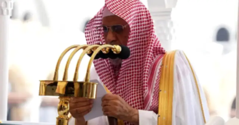 সৌদি গ্র্যান্ড মুফতির সতর্কতা: মিথ্যা তথ্য ছড়ানো গুনাহ ও অপরাধ