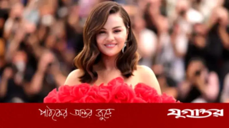 ফোর্বসের স্বনির্ভর ধনীর তালিকায় সেলেনা গোমেজ, ছবি নিয়ে বিতর্ক