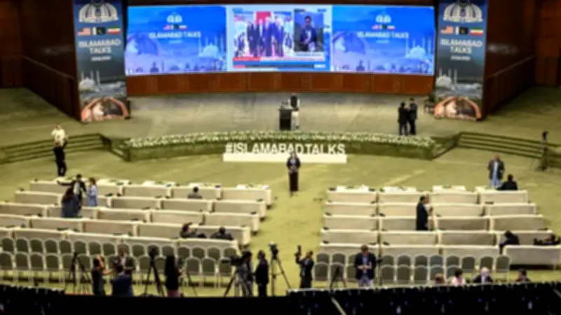 ইসলামাবাদে মার্কিন-ইরান আলোচনা ও প্রধানমন্ত্রীর মঞ্চনাটক দর্শন সহ নানা ঘটনা