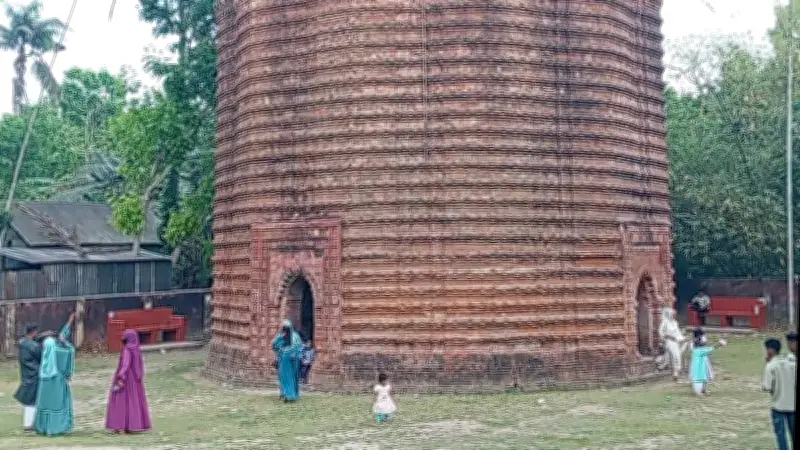বাংলাদেশে অনলাইন শিক্ষার নতুন সম্ভাবনা: প্রযুক্তির মাধ্যমে শিক্ষার প্রসার