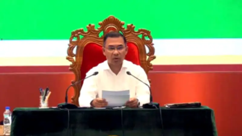 প্রধানমন্ত্রী: সশস্ত্র বাহিনী কোনো ব্যক্তি বা দলের সম্পত্তি নয়, অনলাইন ক্লাস শুরু