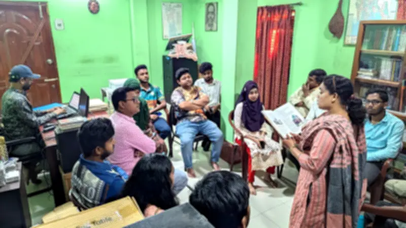 সাতক্ষীরা বন্ধুসভার পাঠচক্রে 'সাতক্ষীরার প্রত্নকীর্তি' বই নিয়ে আলোচনা অনুষ্ঠিত