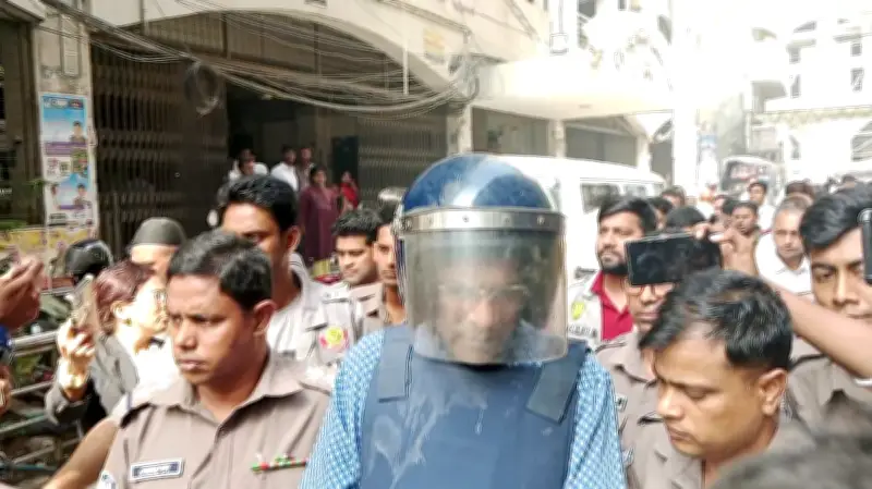 ডিজিএফআইয়ের সাবেক মহাপরিচালক শেখ মামুন খালেদের এক দিনের রিমান্ড মঞ্জুর