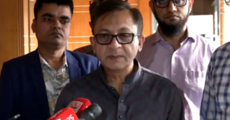 বাণিজ্যমন্ত্রীর ঘোষণা: ভোজ্যতেলের দাম বাড়ছে না, সরবরাহ পরিস্থিতি নিয়মিত পর্যালোচনা চলছে