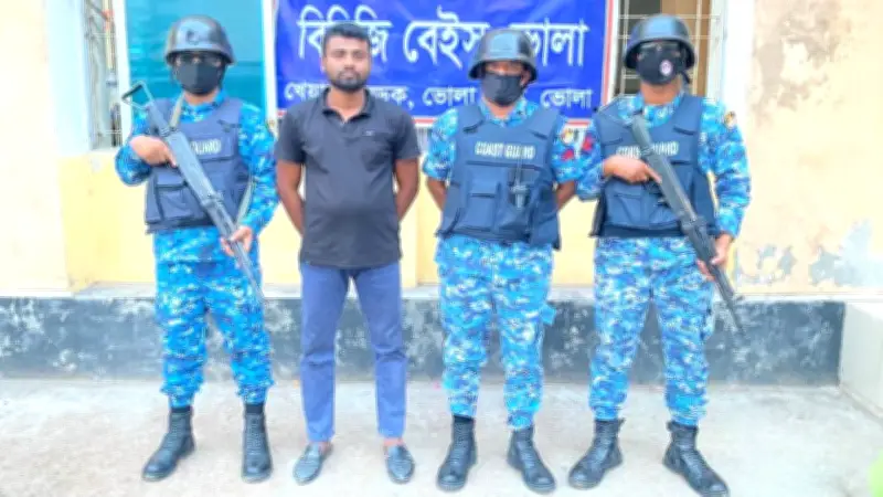 বিভিন্ন সংবাদ: ভোলায় ভারতীয় নাগরিক আটক, হজ ফ্লাইট শুরু, সাবেক আইনমন্ত্রীর মৃত্যু