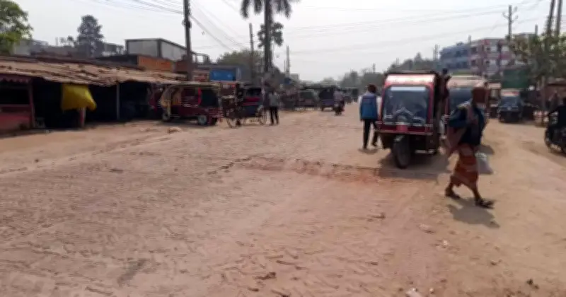 যশোর-ঝিনাইদহ মহাসড়ক প্রকল্পে হতাশা: ছয় বছরে মাত্র ৫ শতাংশ কাজ, জমি অধিগ্রহণে থমকে