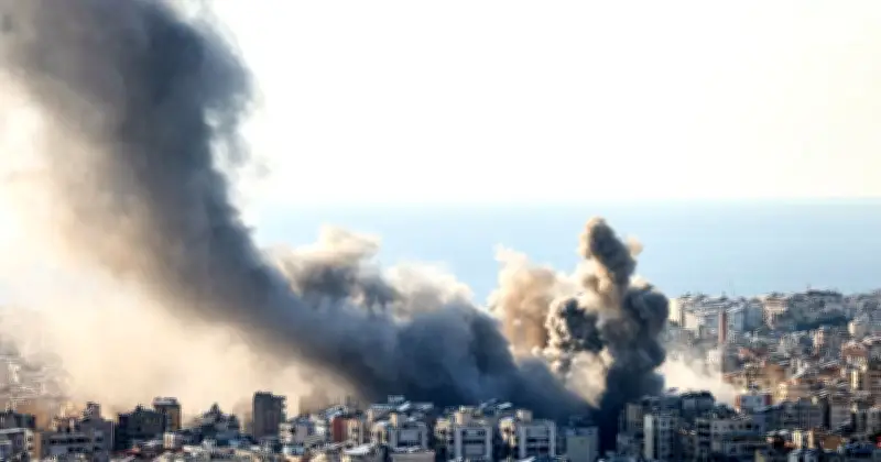 মধ্যপ্রাচ্যে আতঙ্কের ছায়া, ইরান-মার্কিন আলোচনা ভেঙে যাওয়ায় যুদ্ধের আশঙ্কা