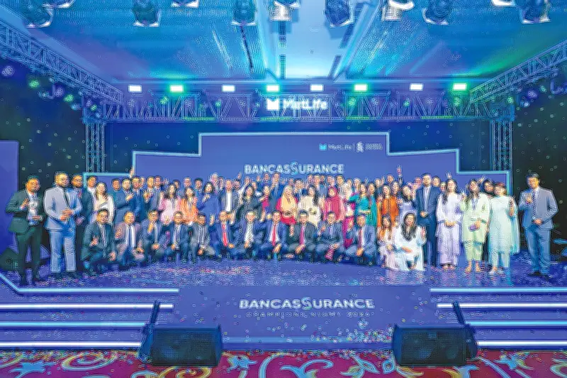 স্ট্যান্ডার্ড চার্টার্ড ও মেটলাইফ বাংলাদেশের যৌথ 'ব্যাংকাস্যুরেন্স চ্যাম্পিয়নস নাইট' অনুষ্ঠান