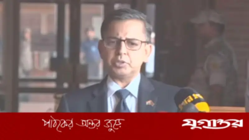 বাংলাদেশ-ভারত সম্পর্ক দিন দিন স্বাভাবিক হচ্ছে: ভারতীয় হাইকমিশনার প্রণয় ভার্মা