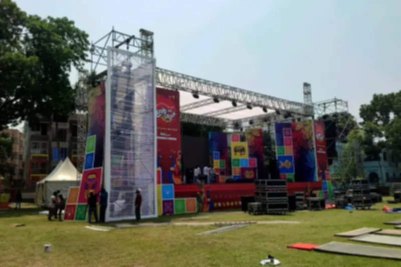 পাবনায় রুচি বৈশাখী উৎসবের মঞ্চ প্রস্তুত, স্কয়ার গ্রুপের আয়োজনে ফিরছে জাঁকজমক