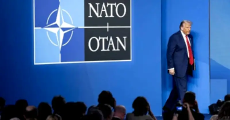 হরমুজ প্রণালি অবরোধে ন্যাটোর অনড় অবস্থান, মার্কিন যুক্তরাষ্ট্রের সঙ্গে যোগ দেবে না সামরিক জোট