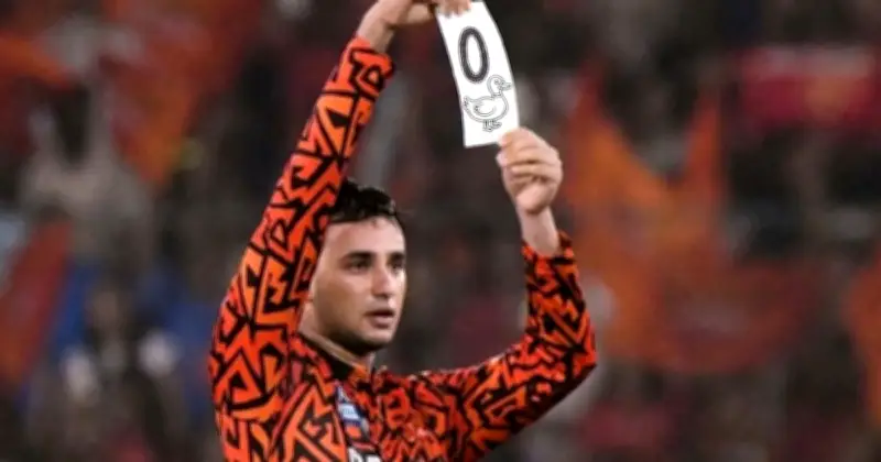 অভিষেক শর্মার বিব্রতকর বিশ্বরেকর্ড: টি-টোয়েন্টিতে এক বছরে সর্বোচ্চ ডাক