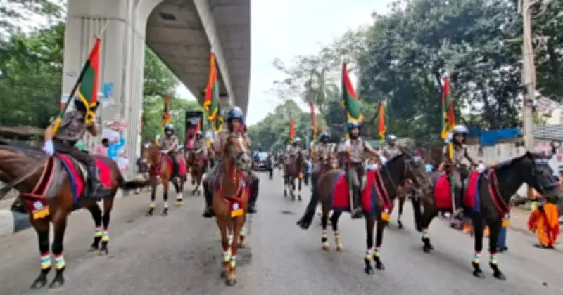 পহেলা বৈশাখে ঢাবির শোভাযাত্রায় ডিএমপির অশ্বারোহী দল, যোগ হয়েছে নতুন মাত্রা