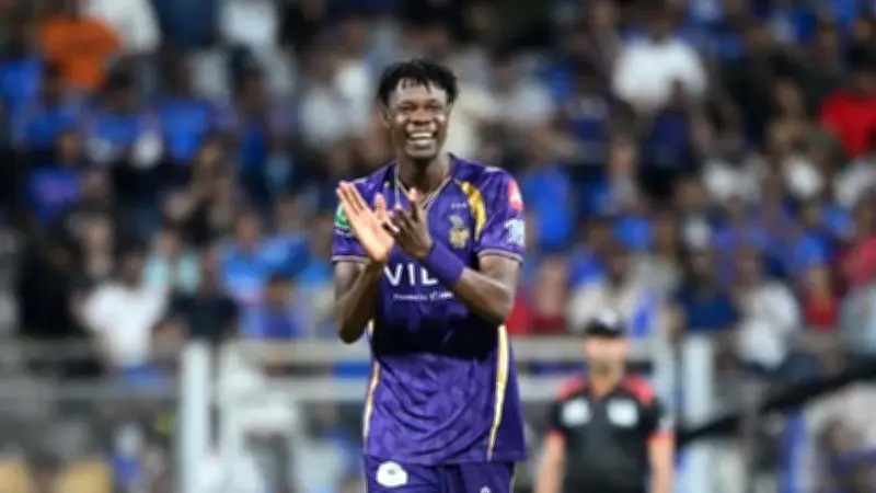 জিম্বাবুয়ের পেসার ব্লেসিং মুজারাবানিকে দুই বছরের জন্য নিষিদ্ধ করেছে পাকিস্তান ক্রিকেট বোর্ড