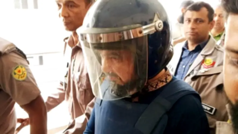 সাতক্ষীরায় স্বর্ণ চোরাকারবারি গ্রেপ্তার, ইরানের যুদ্ধে ক্ষতি ২৭০ বিলিয়ন ডলার ছাড়িয়েছে