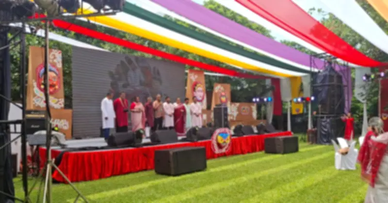 স্থপতি ইনস্টিটিউটের বর্ণিল বর্ষবরণ: গান, নৃত্য, মেলা ও শিশুদের উৎসবে মুখর