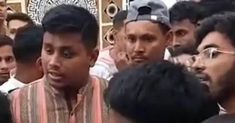 চট্টগ্রামে এনসিপি নেতা হাসনাত আবদুল্লাহর ওপর 'জুলাই যোদ্ধা'দের তোপ, সাবেক মেয়র মনজুর আলমের বাসায় সাক্ষাৎ নিয়ে উত্তপ্ত বিক্ষোভ