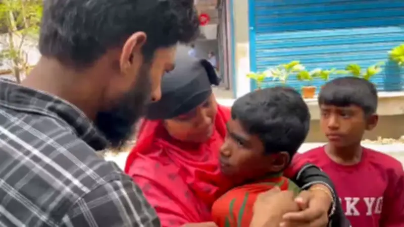 পাঁচ বছর পর হারানো সন্তানকে ফিরে পেলেন মা-বাবা, প্রথম আলোর ফেসবুক পোস্টে মিলন