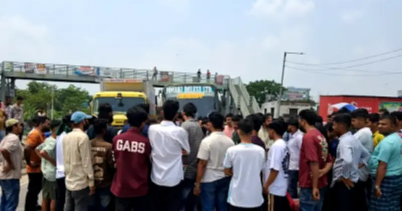 কুমিল্লায় সুলতান মিয়া হত্যা মামলায় বৈষম্যবিরোধী ছাত্র নেতা শাকিব গ্রেফতার, প্রতিবাদে মহাসড়ক অবরোধ