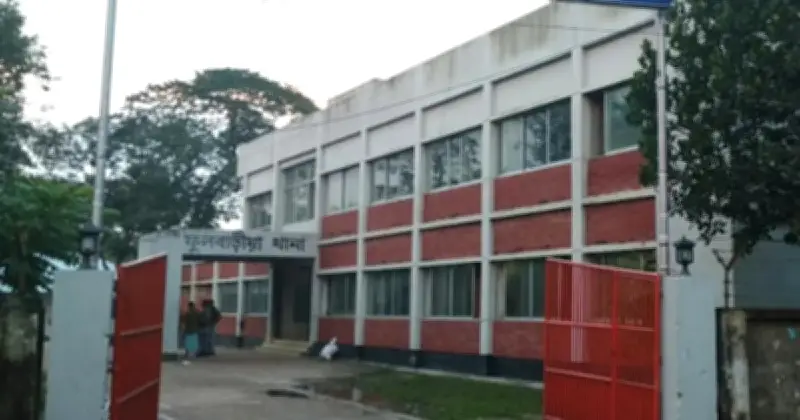 ১০ টাকা নিয়ে দ্বন্দ্বে ভাতিজার ছুরিকাঘাতে চাচির মৃত্যু, ফুলবাড়িয়ায় গ্রেফতার