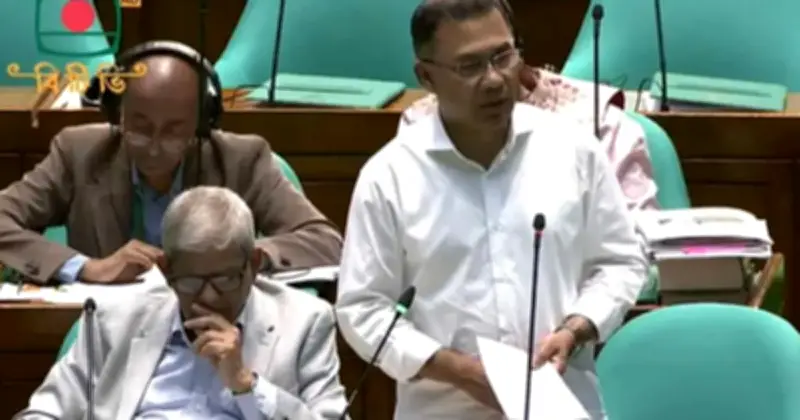 প্রধানমন্ত্রীর ঘোষণা: ই-হেলথ কার্ড ও ১৮০ দিনের কর্মসূচিতে ব্যাপক উন্নয়ন