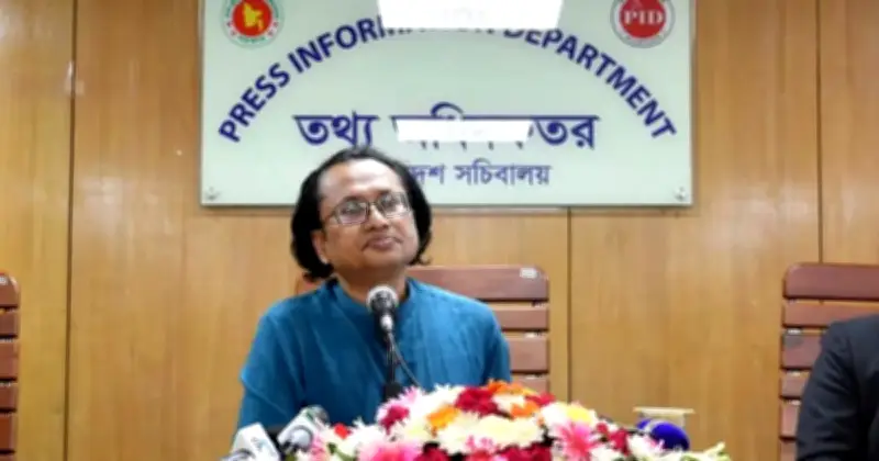 জ্বালানি তেল নিয়ে প্যানিক বায়িং বন্ধের আহ্বান, প্রধানমন্ত্রীর উপদেষ্টার সতর্কতা