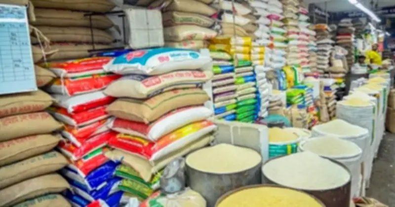 ইসলামে ব্যবসা হালাল, সুদ হারাম: মজুতদারির মারাত্মক পরিণতি ও শাস্তির বিধান