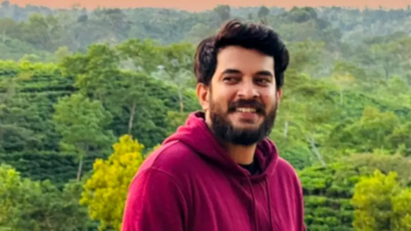 পার্থ শেখের 'চা গরম' ওয়েব ফিল্ম: বৈশাখে চরকিতে মুক্তি, শিল্পীর নতুন পথচলা