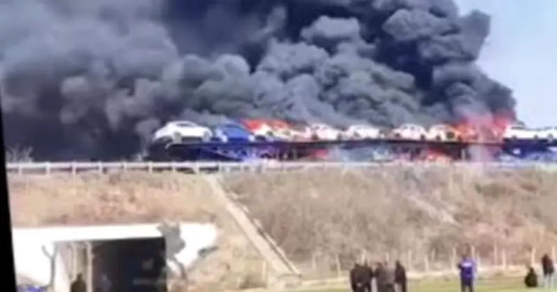 চীনের বিওয়াইডি কারখানায় ভয়াবহ অগ্নিকাণ্ড, ক্ষতি হলেও হতাহত নেই