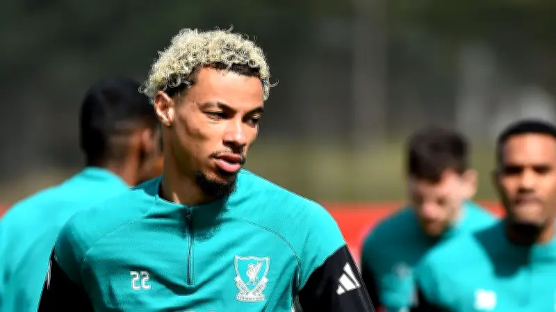 লিভারপুলের ফরাসি তারকা হুগো একিতিকে মারাত্মক চোটে, ২০২৬ বিশ্বকাপ থেকে ছিটকে পড়ার আশঙ্কা