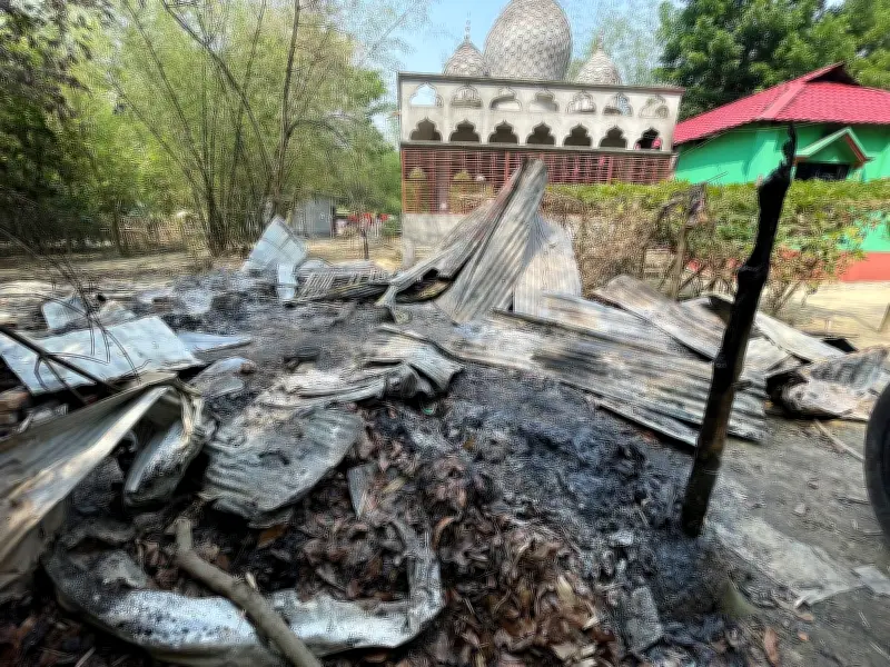 কুষ্টিয়ায় পীর হত্যার পাঁচ দিন পরও গ্রেপ্তার নেই, আসামিরা প্রকাশ্যে ঘুরছে