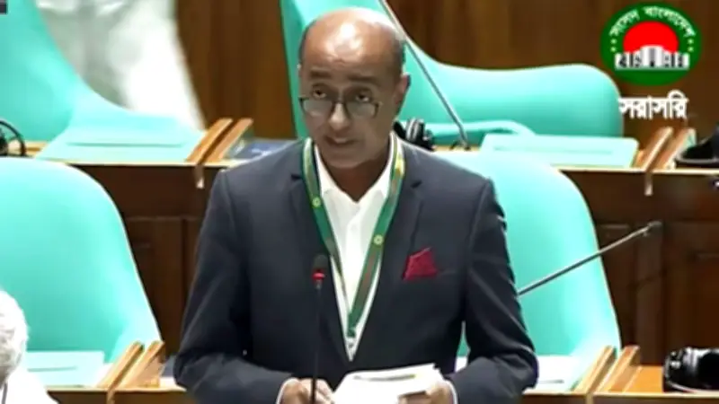 সংসদে আইনমন্ত্রী: অধস্তন আদালতে ৪০ লাখের বেশি মামলা বিচারাধীন, চট্টগ্রাম-কক্সবাজার সড়ক ৪ লেনের পরিকল্পনা চলছে