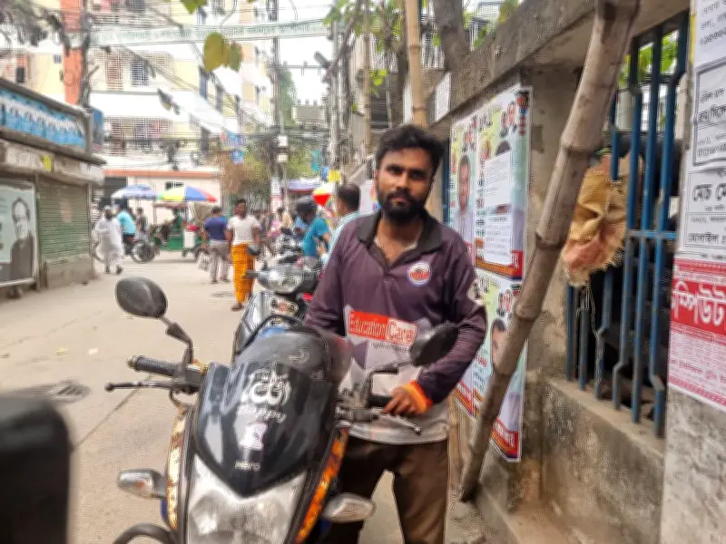তেলের জন্য লাইনে ঘণ্টার পর ঘণ্টা: রাইডশেয়ার চালক ইমরানের দুর্ভোগ