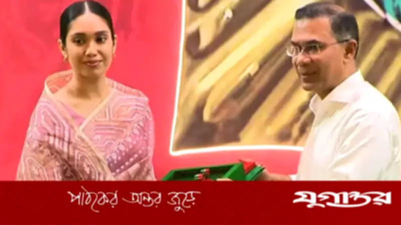খালেদা জিয়ার পক্ষে স্বাধীনতা পুরস্কার গ্রহণ করলেন জাইমা রহমান