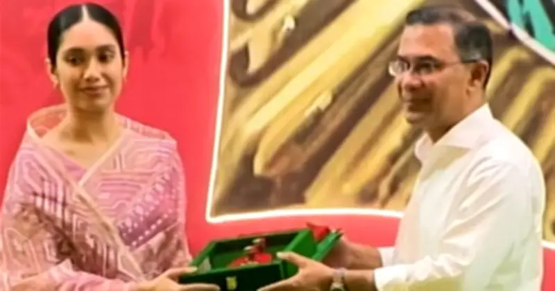 স্বাধীনতা পুরস্কার পেলেন খালেদা জিয়া, জায়মা রহমান গ্রহণ করলেন নানীর হয়ে